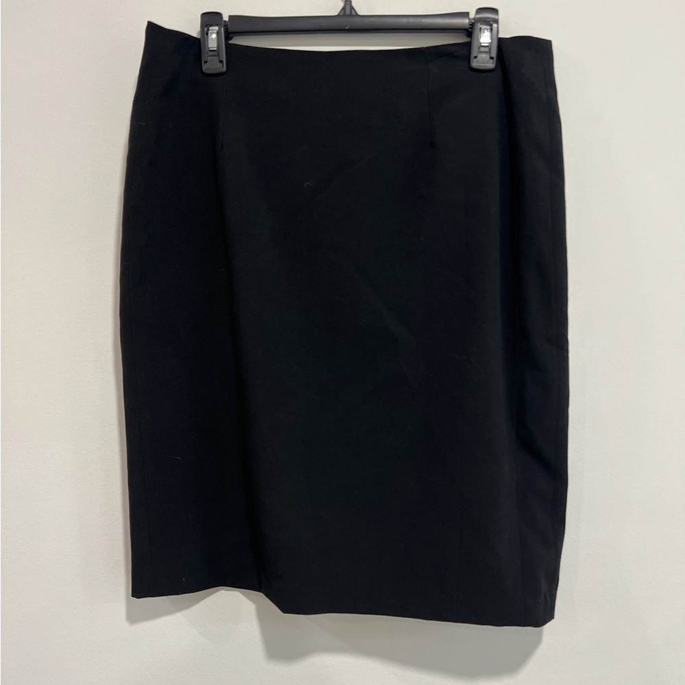 The limited black pencil skirt